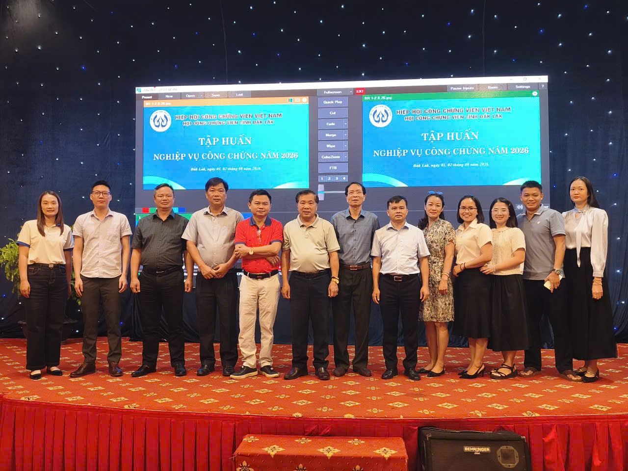 Đại diện cho VTS cùng các học viên của buổi tập huấn